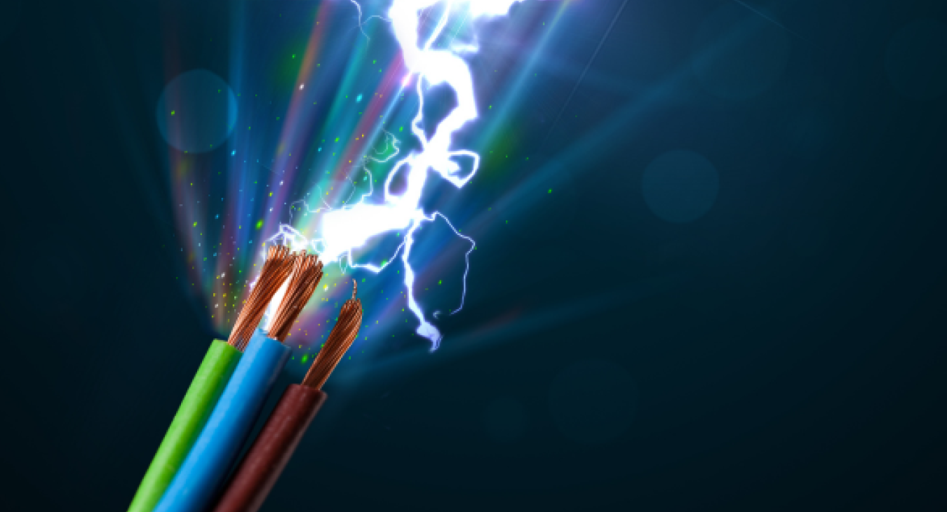 Tripping electrics in Derby? When to call an emergency electrician.